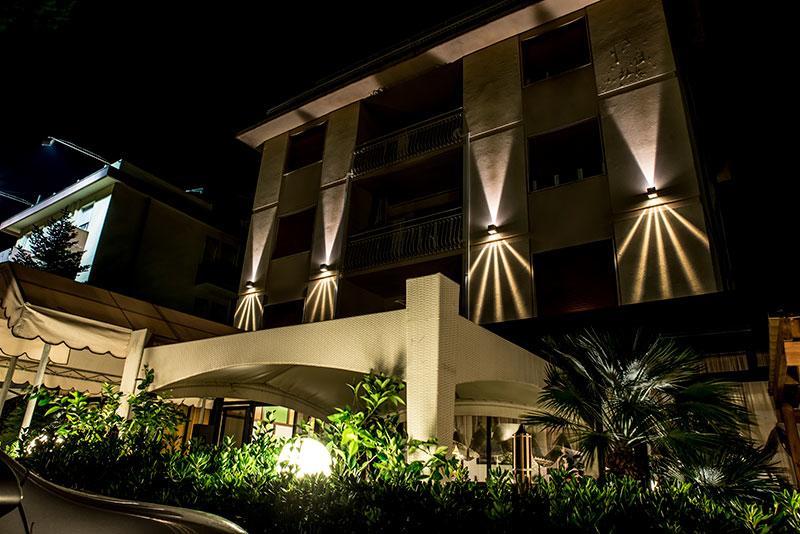 Hotel Pineta Mare Lido di Camaiore Extérieur photo